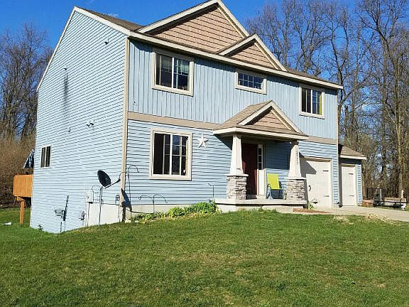 2nd image of 12777 Triple Oak Dr NE