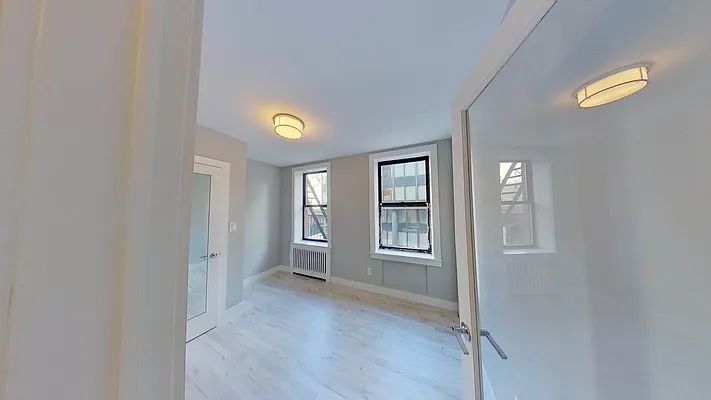 Rented by Compass | media 9