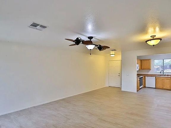 4th image of 1697 N La Fresa Dr #1