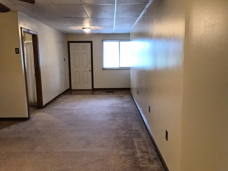 1329 Anderson Rd — Photo 4