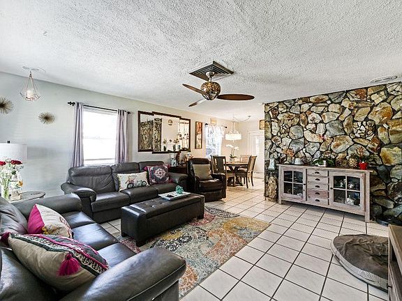 5th image of 808 Cochran Dr