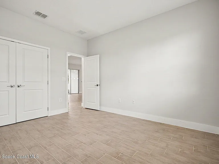 414 Caribbean St SE — Photo 20