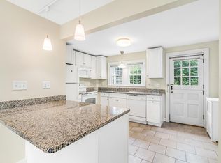 428 Main St #3, Medfield, MA 02052
