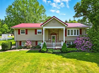 236 Fredonia Rd, Greenville, PA 16125