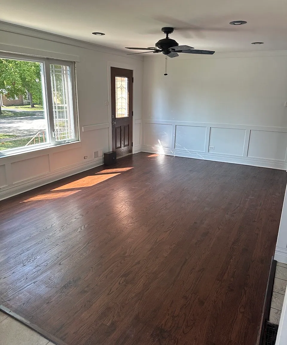 5 bed, 1800 sqft, $2,950 — Photo 1
