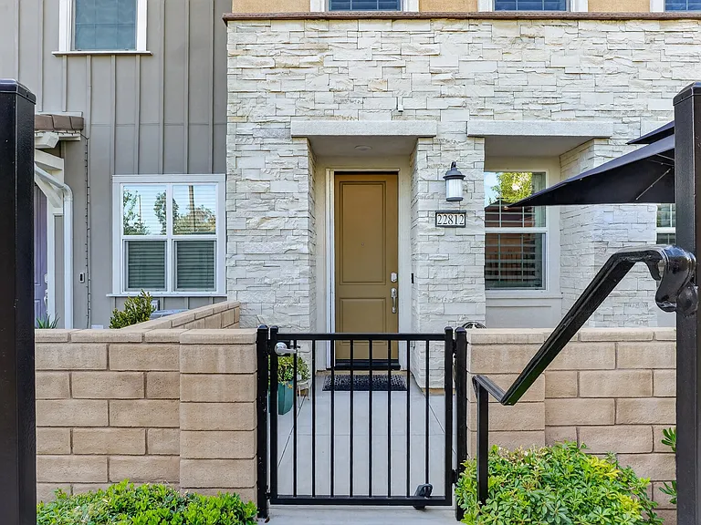 22812 Harvest Mill Cir — Photo 32