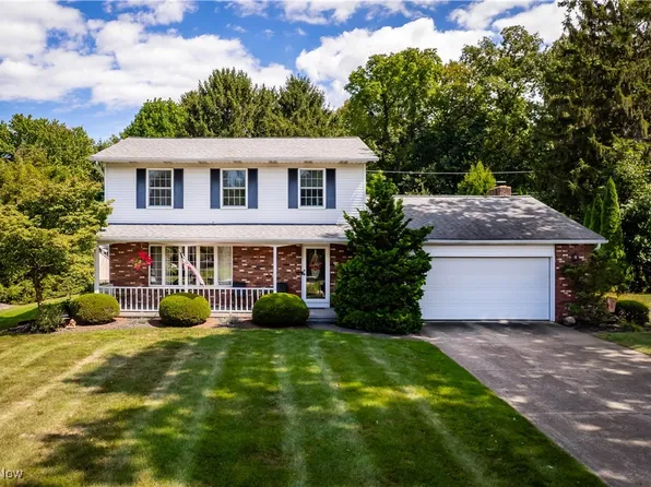 6333 Juniper Dr, Amherst, OH 44001