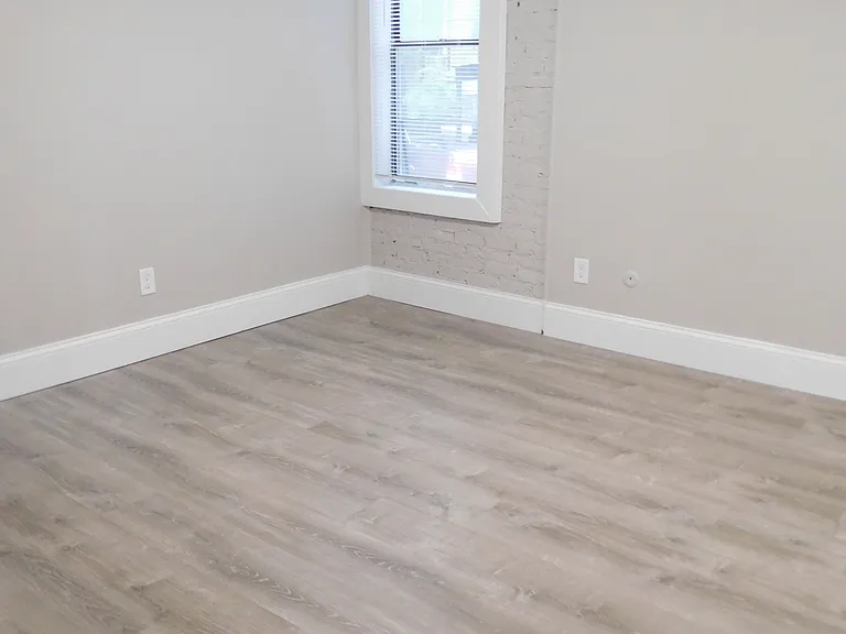 50 Park Vale Ave — Photo 51