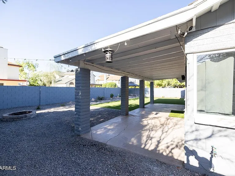 1115 W Barrow Dr — Photo 34