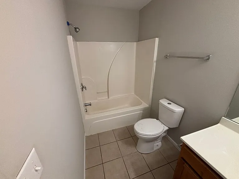 1419 Bodie Dr — Photo 20
