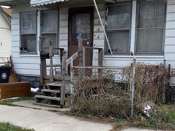 2nd image of 1964 Chase St
