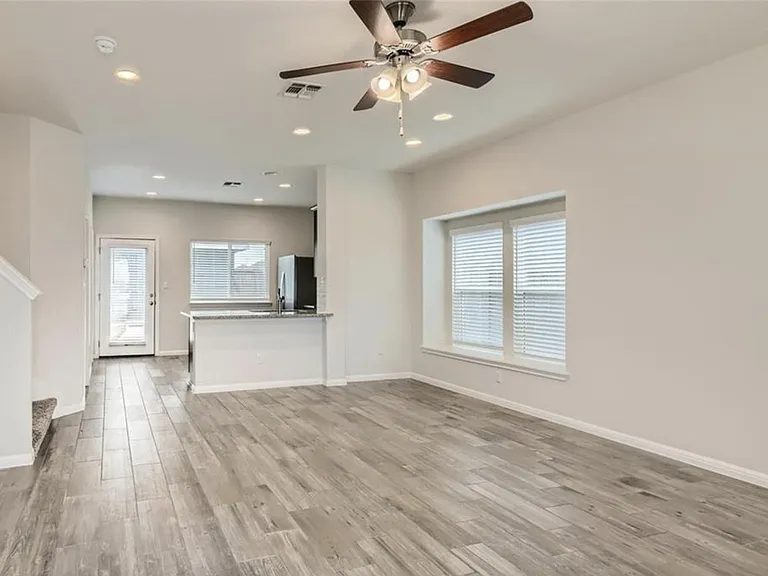 176 Bosque Dr — Photo 17