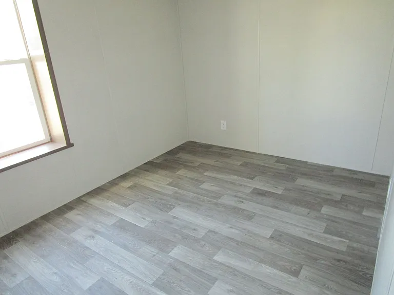 Colonial Oaks — Photo 36