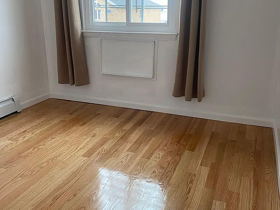 4th image of 41-13 163rd St #3