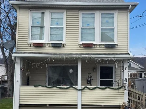 7 E Phillips St, Coaldale, PA 18218