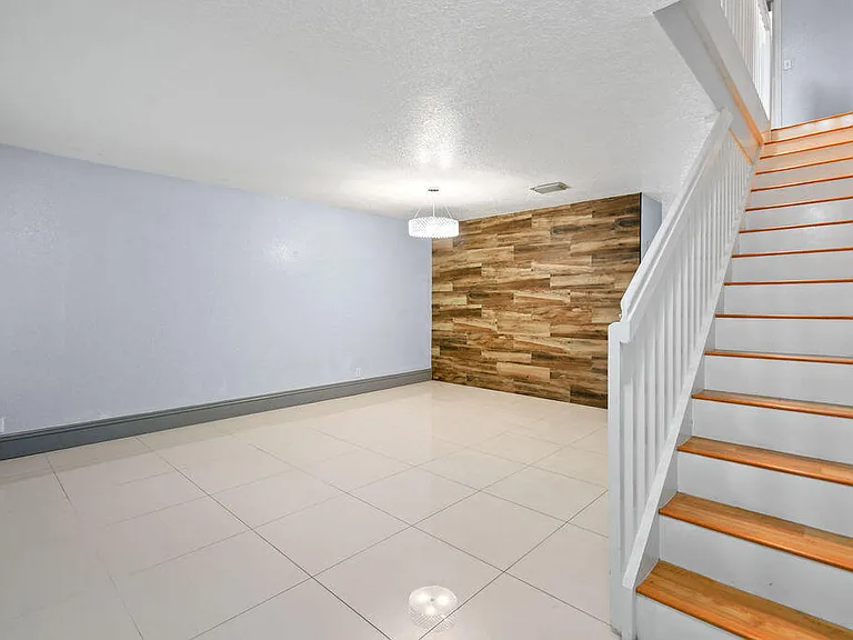 952 Summit Lake Dr — Photo 5