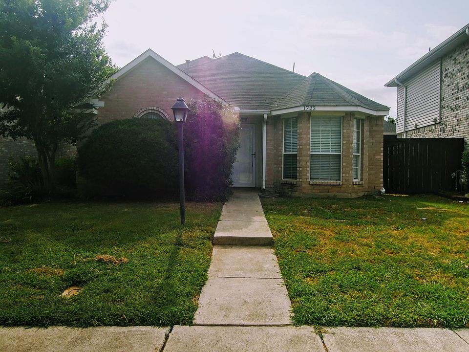 1st image of 1723 Creekbend Dr
