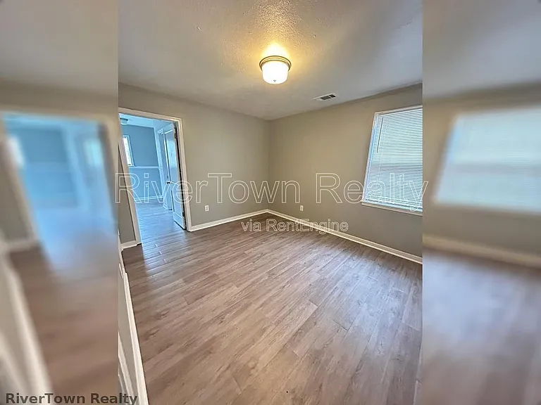 1048 Maria St — Photo 7