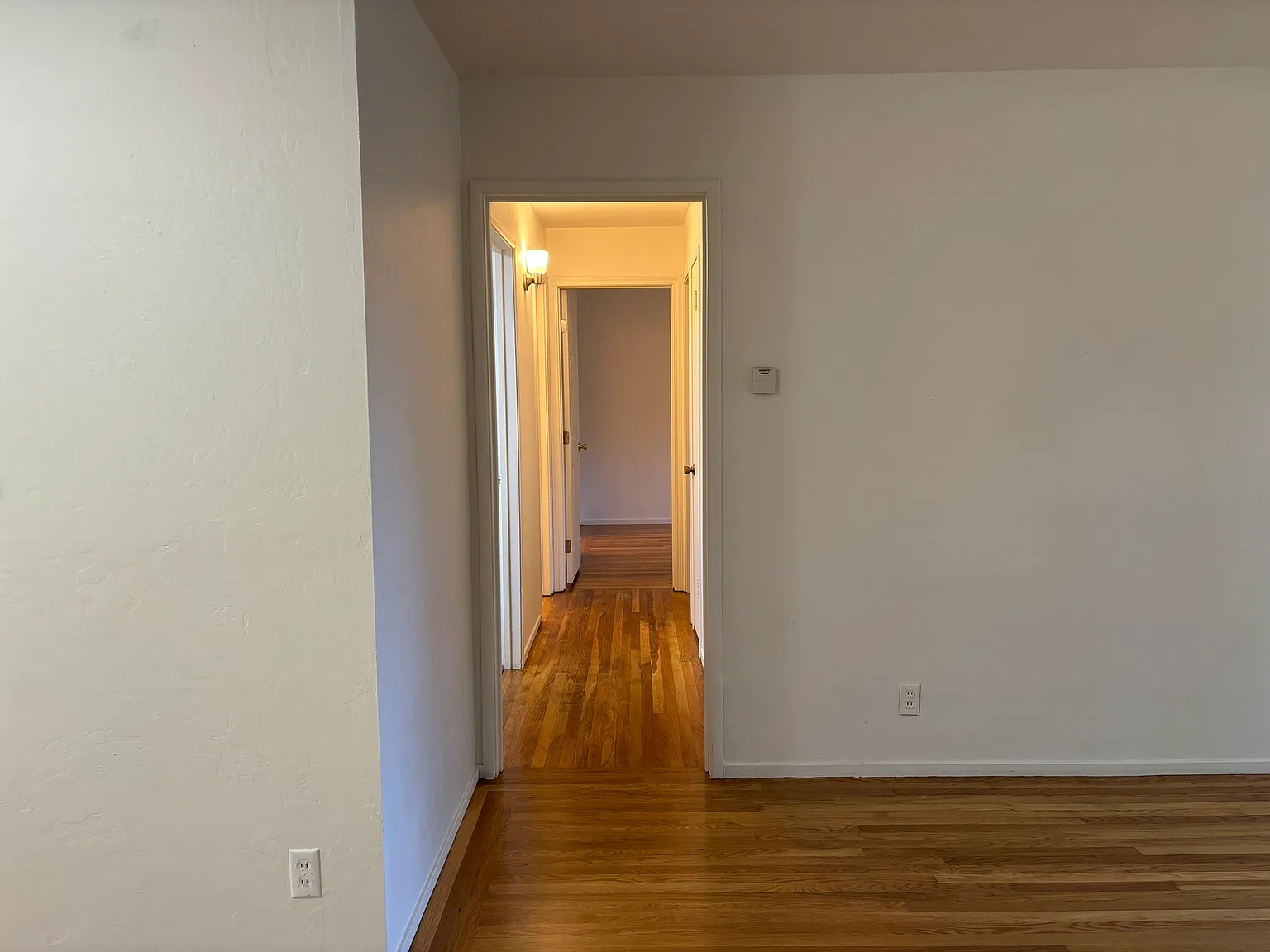 2 bed, 1.5 bath, 950 sqft, $2,800 — Photo 3