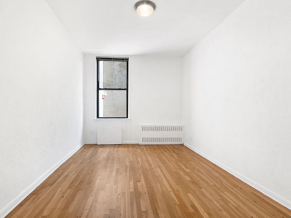 1st image of 139 Waverly Pl APT 2C