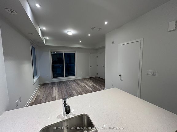 5th image of 3425 Ridgeway Dr #1