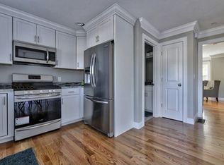 401 E Merrimack St #15, Lowell, MA 01852