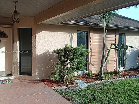 2nd image of 1315 SE Floresta Dr
