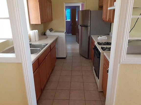 5th image of 7429 Benson Dr