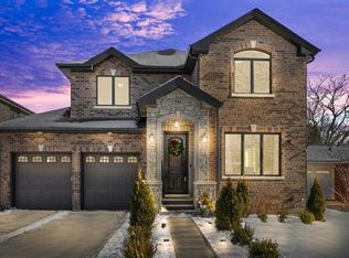 741 Florence Dr, Park Ridge, IL 60068