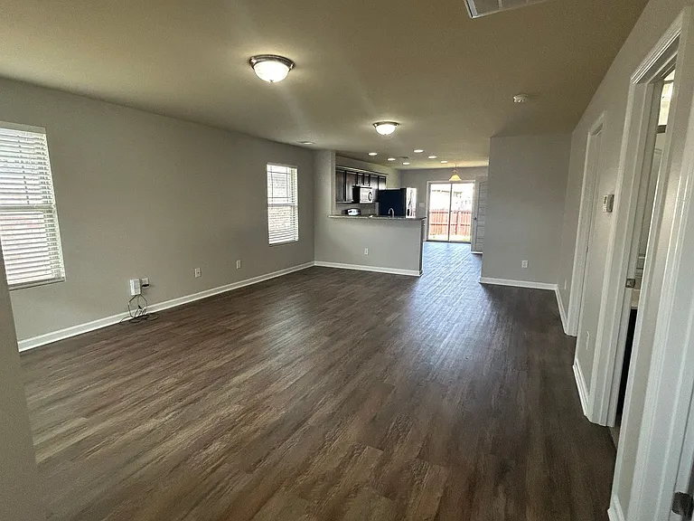 133 Pitts Griffin Dr — Photo 3