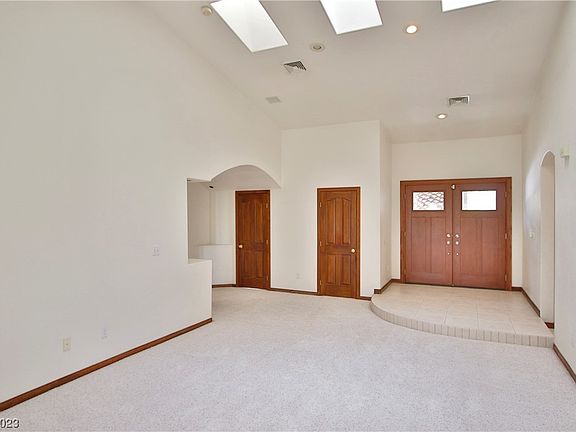 5th image of 237 E Eldorado Ln