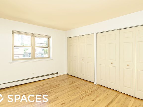 5th image of 3161 N Cambridge Ave APT 409