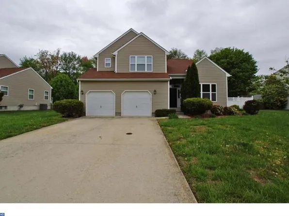 125 Greenwich Dr, Dover, DE 19901