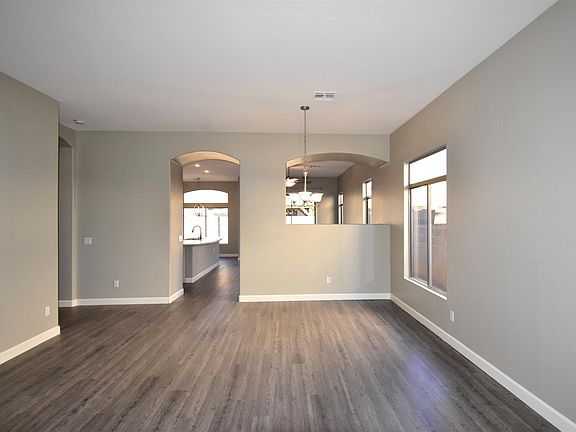 4th image of 9430 W Elm St
