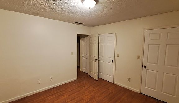 4th image of 2634 Country Trce SE #B