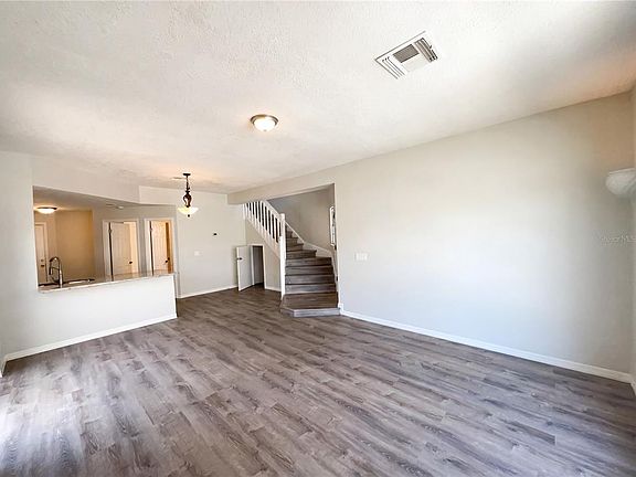 3rd image of 780 Olympic Cir #I3