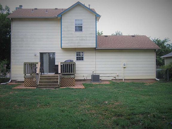 4th image of 526 Deerfield Cir