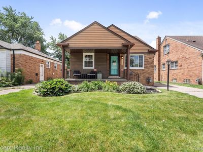 15651 Russell Ave, Allen Park, MI, 48101