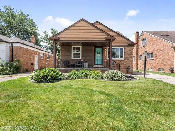 15651 Russell Ave, Allen Park, MI 48101