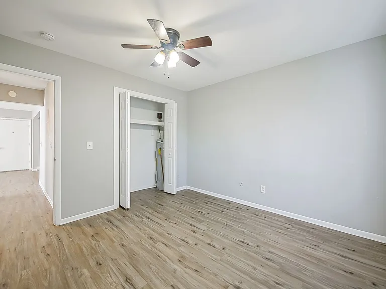 121 E Van Riper Rd — Photo 11