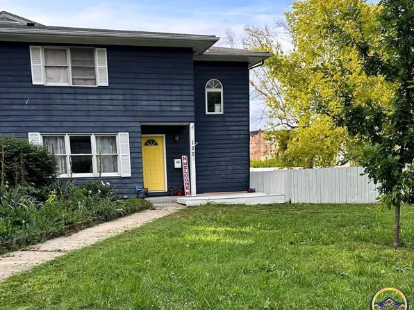 122 W Fremont Ave, Burlingame, KS 66413