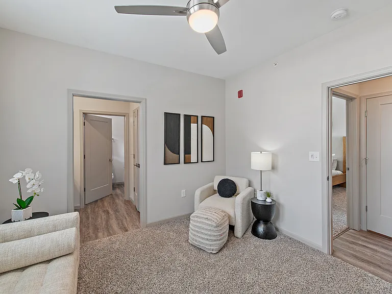 19Nineteen Promenade — Photo 206