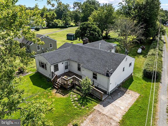 4th image of 5533 Beach Rd