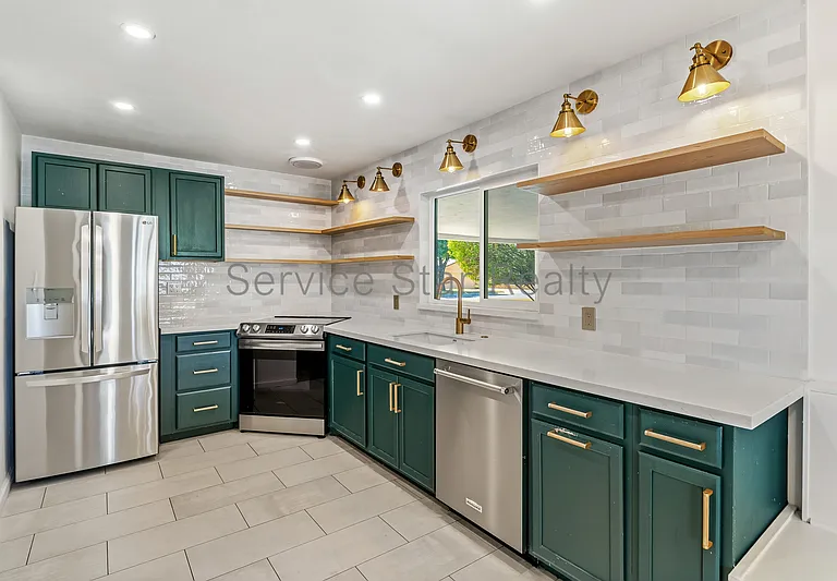 6720 N 12th Pl — Photo 10