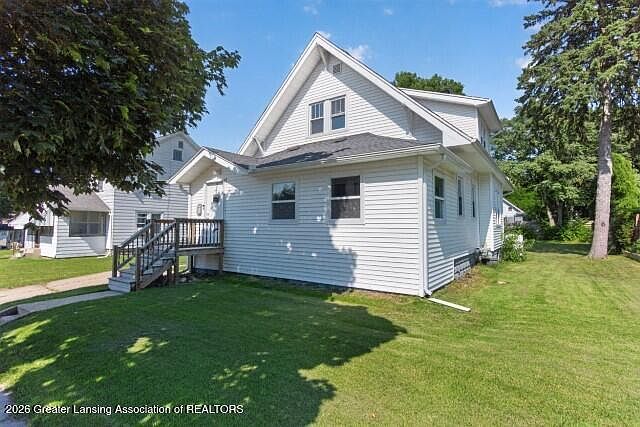 1st image of 733 Loomis St