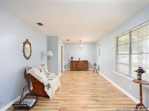 3rd image of 5038 Merlin Dr