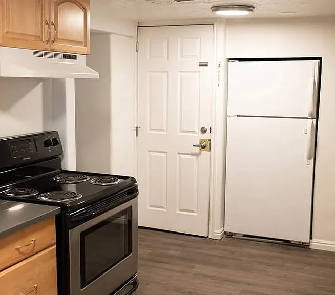 S 2450 W — Photo 2