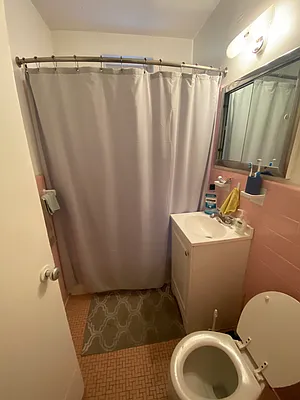 Rented by Standard Living Realty Inc | media 21