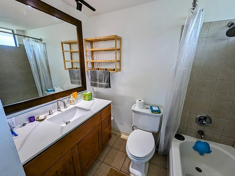 2180 W Vineyard St #306 — Photo 13