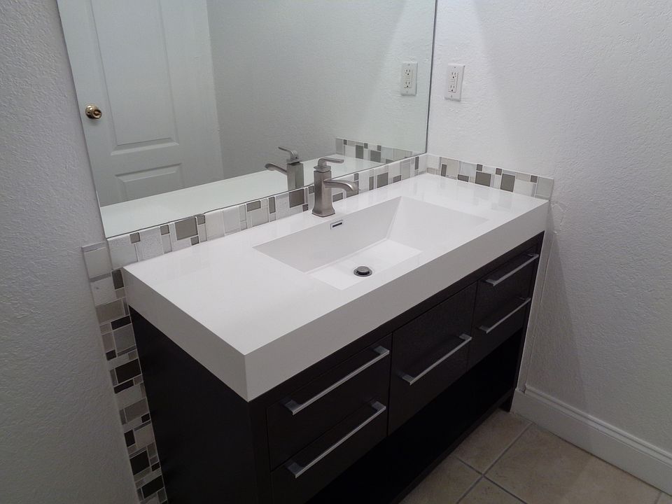 1st image of 5201 Geneva Way APT 202